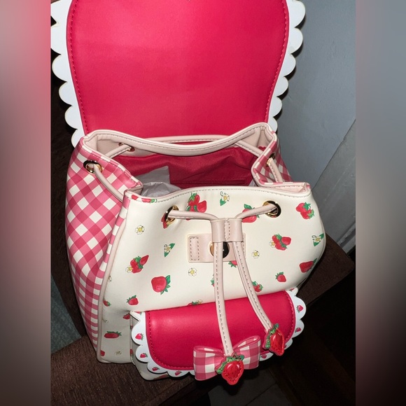 ❗️SOLD❗️NWT Strawberry Shortcake Gingham Mini Backpack - Picture 7 of 9